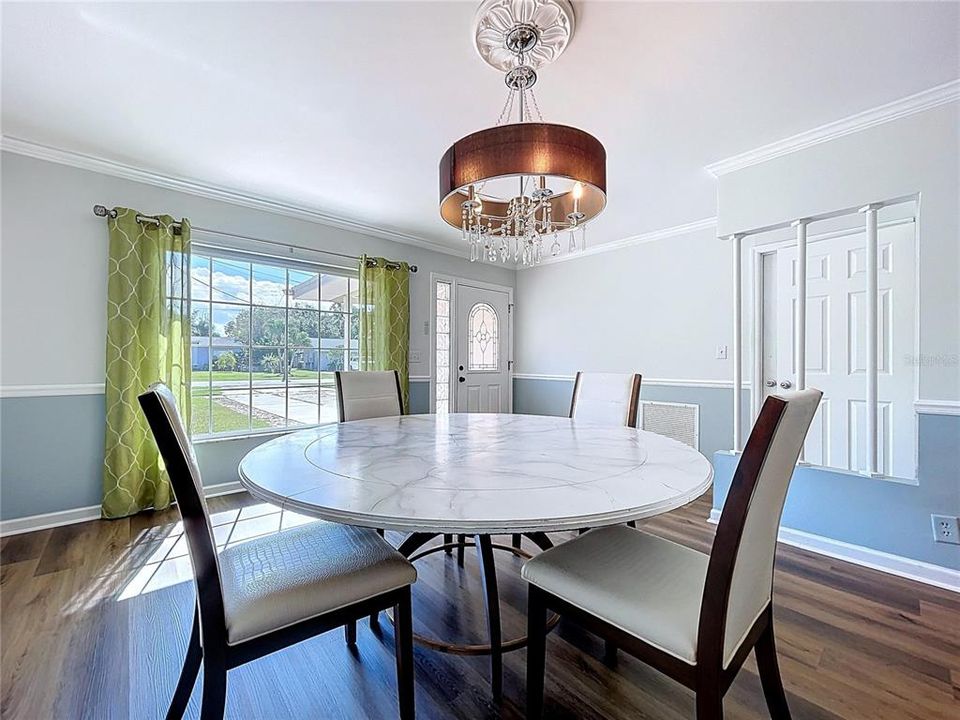 待售: $435,000 (3 贝兹, 2 浴室, 2094 平方英尺)