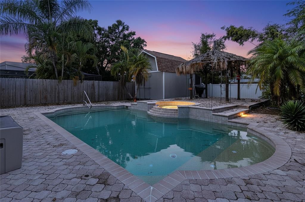 待售: $435,000 (3 贝兹, 2 浴室, 2094 平方英尺)