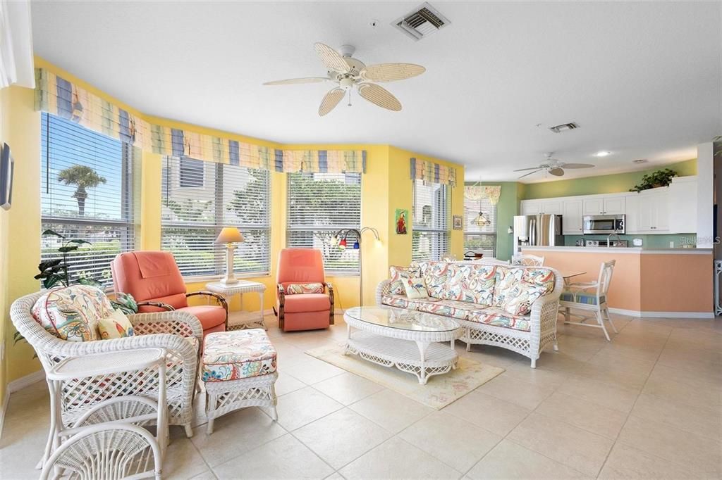 For Rent: $3,900 (3 beds, 2 baths, 1614 Square Feet)