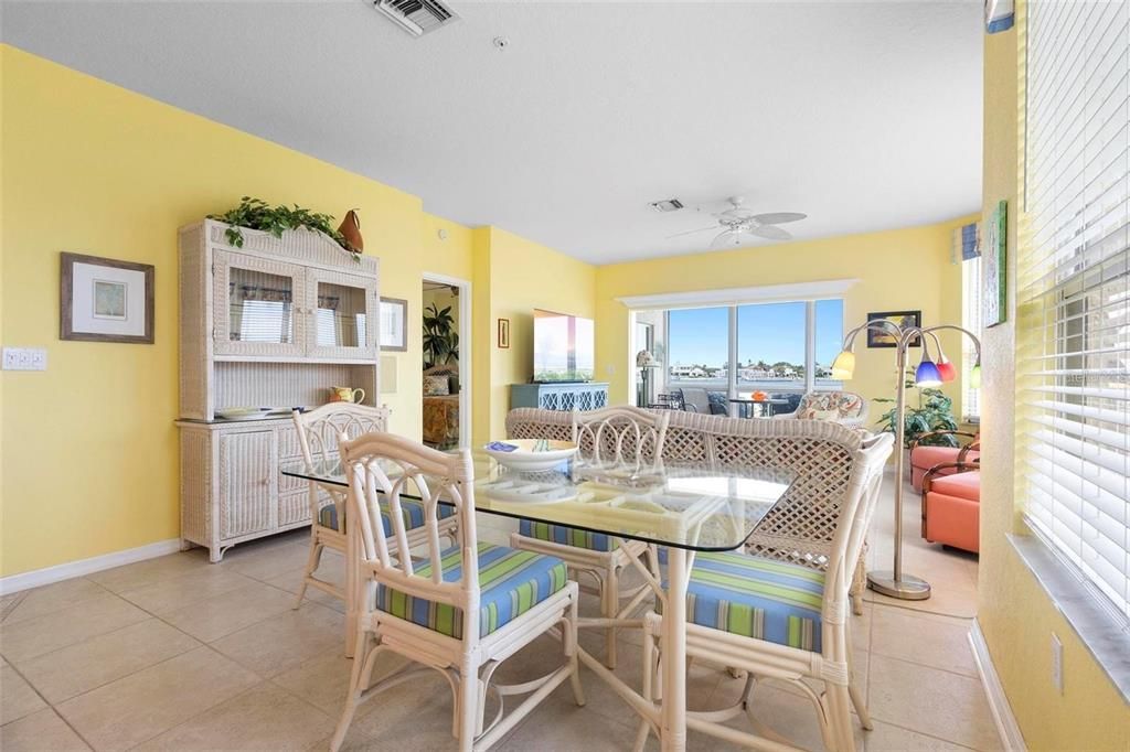 For Rent: $3,900 (3 beds, 2 baths, 1614 Square Feet)