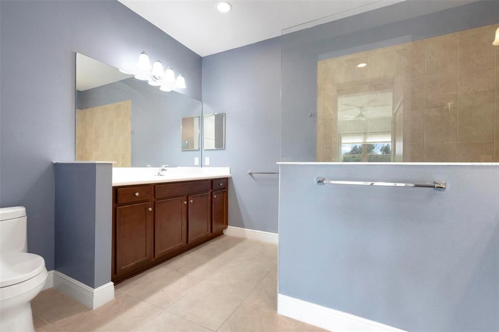 For Rent: $2,500 (2 beds, 2 baths, 1436 Square Feet)