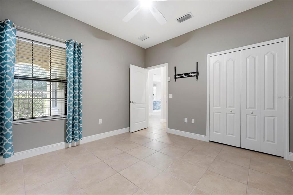 For Rent: $2,500 (2 beds, 2 baths, 1436 Square Feet)