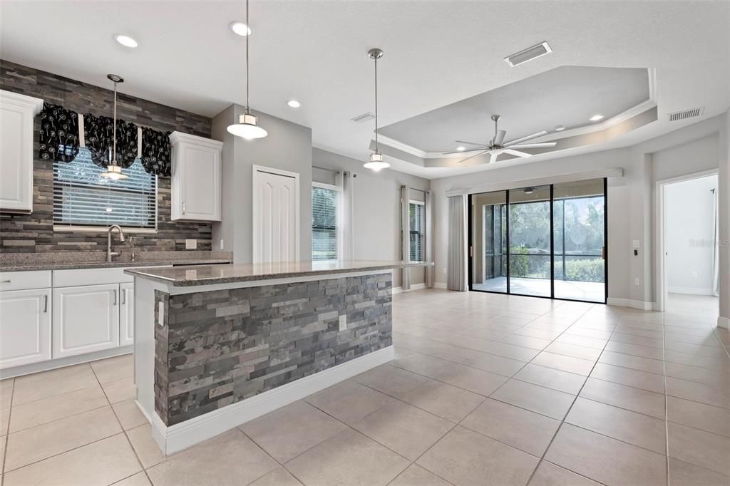 For Rent: $2,500 (2 beds, 2 baths, 1436 Square Feet)