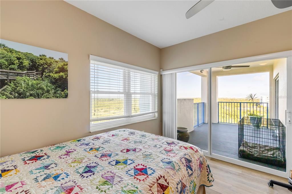 合同活跃: $719,900 (3 贝兹, 3 浴室, 2567 平方英尺)