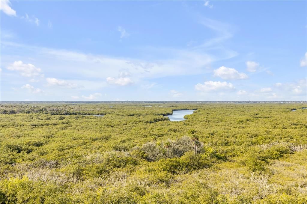 合同活跃: $719,900 (3 贝兹, 3 浴室, 2567 平方英尺)