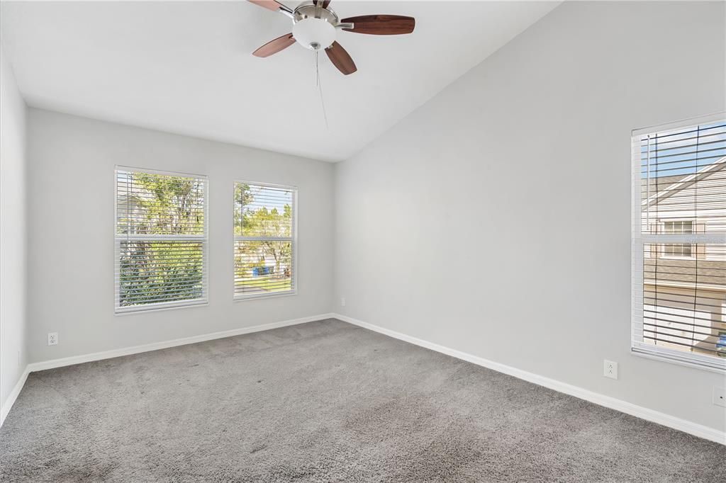 Activo con contrato: $2,025 (2 camas, 1 baños, 1271 Pies cuadrados)