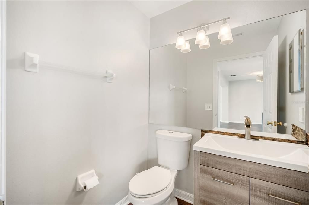 Activo con contrato: $2,025 (2 camas, 1 baños, 1271 Pies cuadrados)