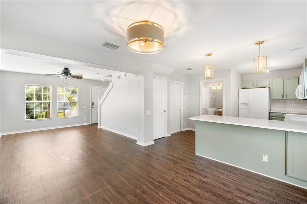 Activo con contrato: $2,025 (2 camas, 1 baños, 1271 Pies cuadrados)