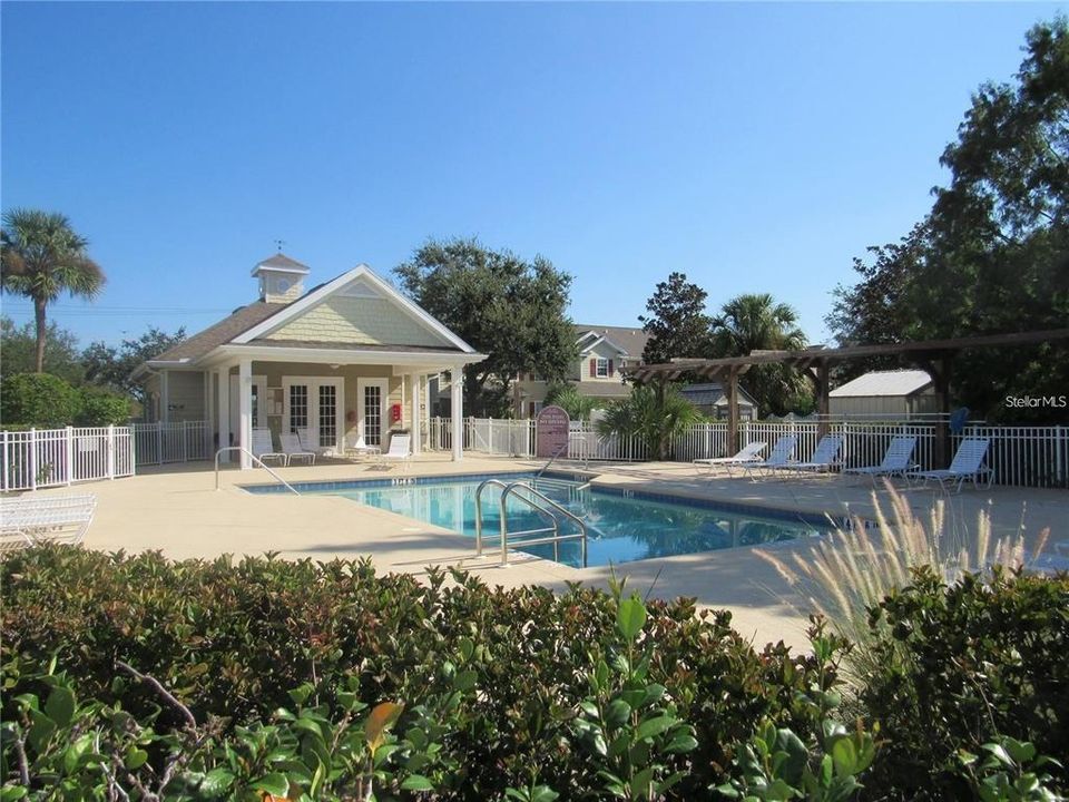 For Sale: $240,000 (4 beds, 3 baths, 1367 Square Feet)