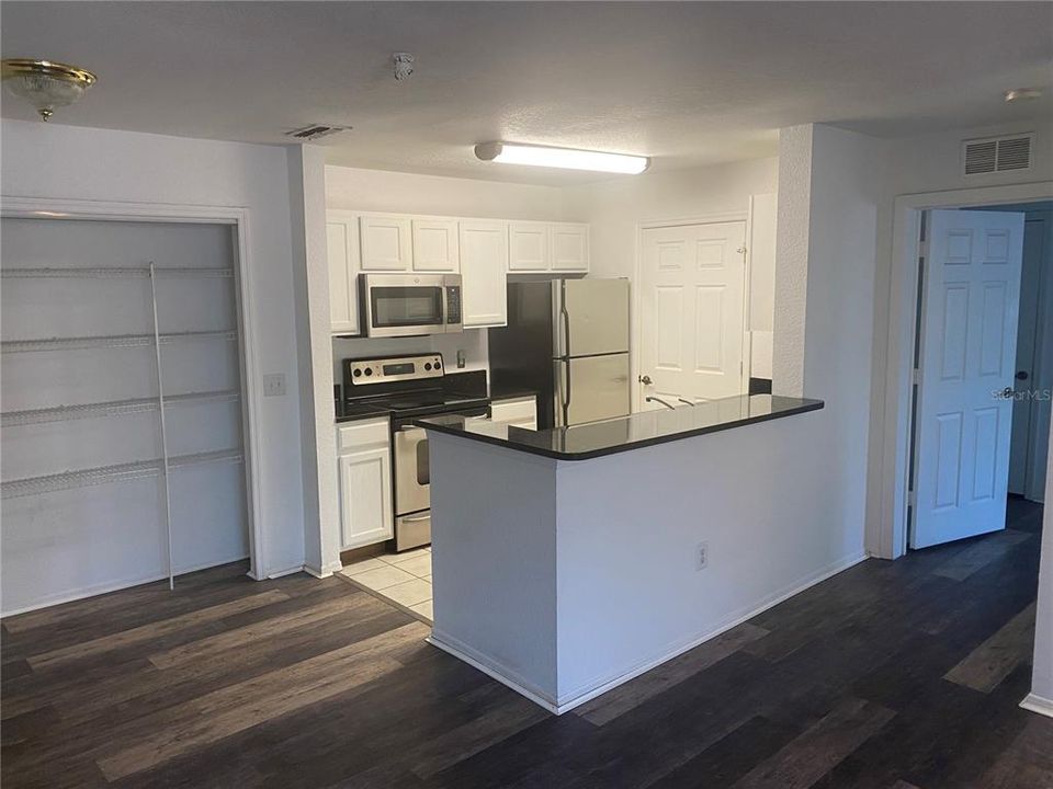 For Sale: $240,000 (4 beds, 3 baths, 1367 Square Feet)