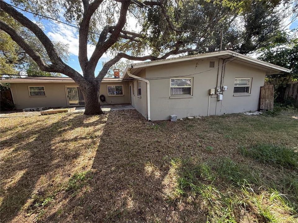 Active With Contract: $366,500 (4 beds, 2 baths, 1758 Square Feet)