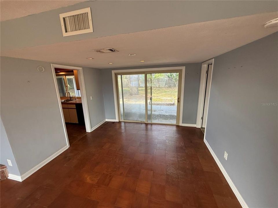 Active With Contract: $366,500 (4 beds, 2 baths, 1758 Square Feet)