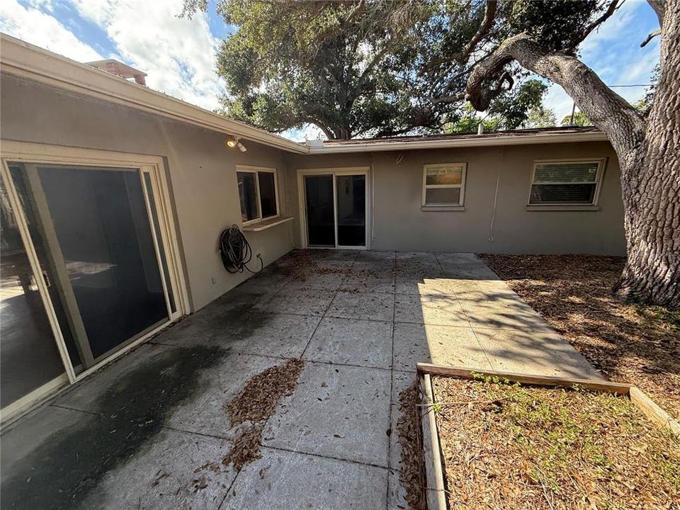 Active With Contract: $366,500 (4 beds, 2 baths, 1758 Square Feet)