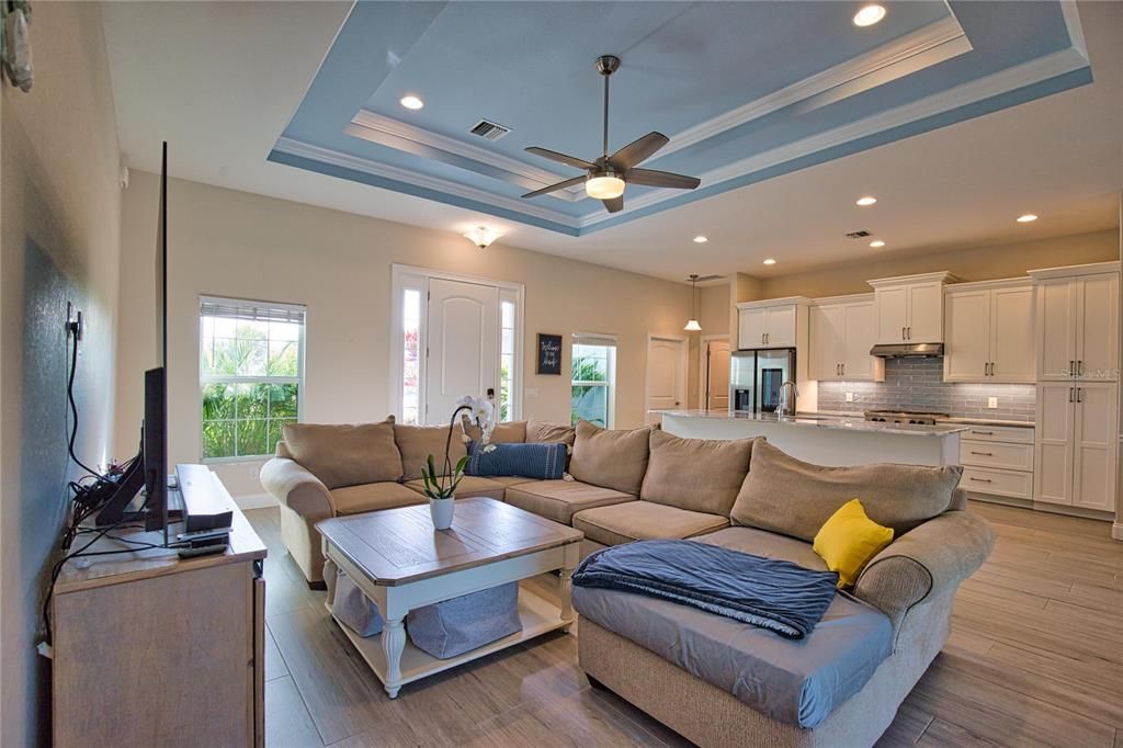 На продажу: $579,000 (3 спален, 2 ванн, 1760 Квадратных фут)