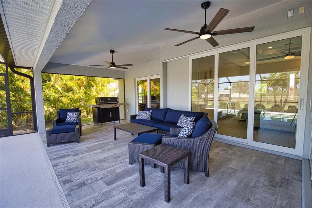 На продажу: $579,000 (3 спален, 2 ванн, 1760 Квадратных фут)