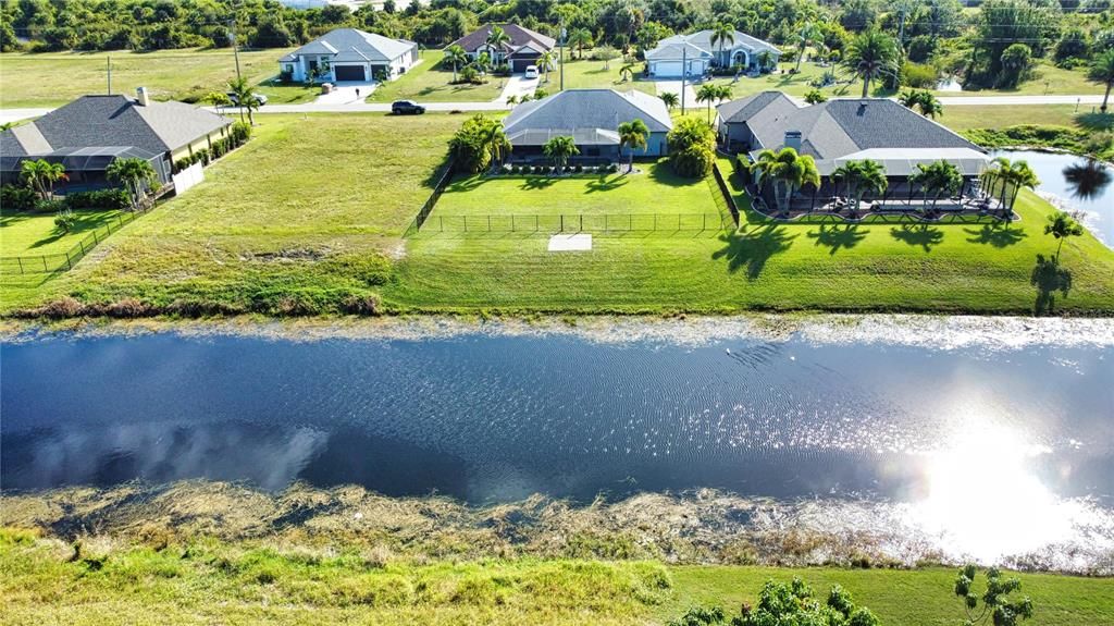 На продажу: $579,000 (3 спален, 2 ванн, 1760 Квадратных фут)