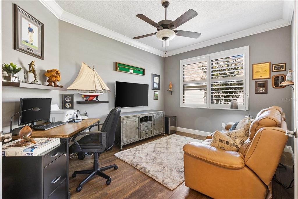 Active With Contract: $569,000 (3 beds, 2 baths, 2037 Square Feet)