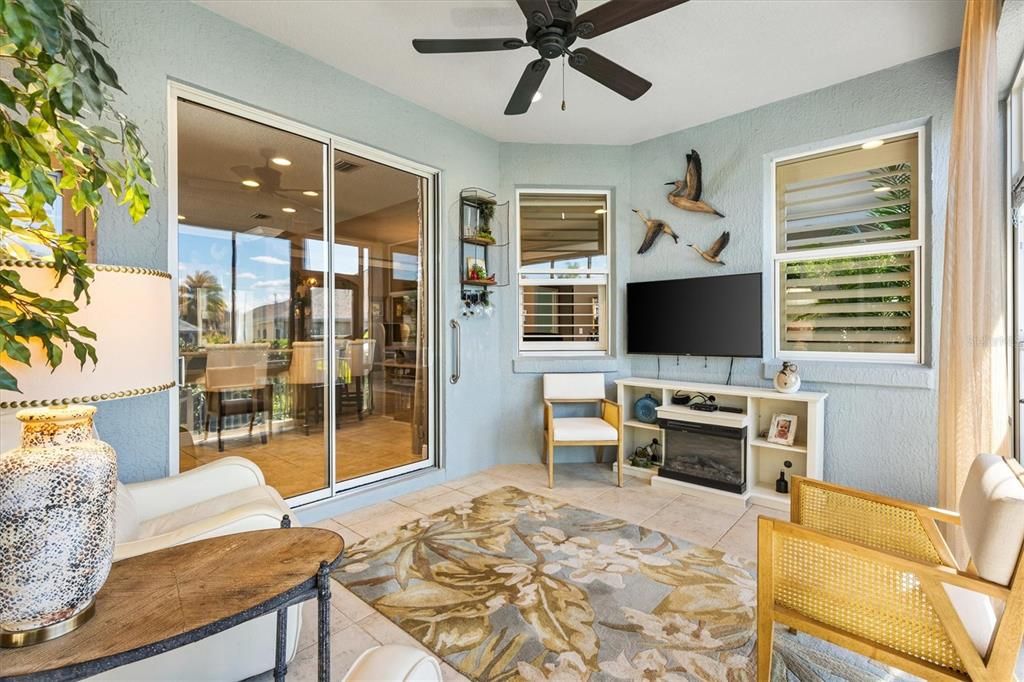 Active With Contract: $569,000 (3 beds, 2 baths, 2037 Square Feet)