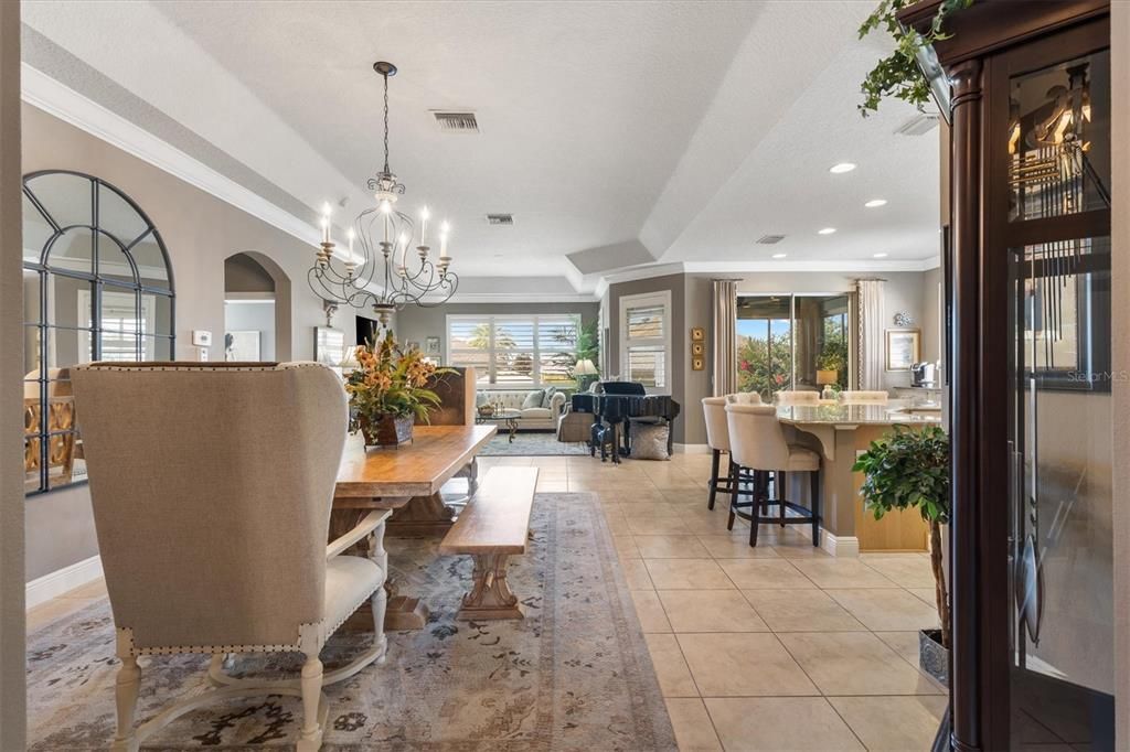 Active With Contract: $569,000 (3 beds, 2 baths, 2037 Square Feet)