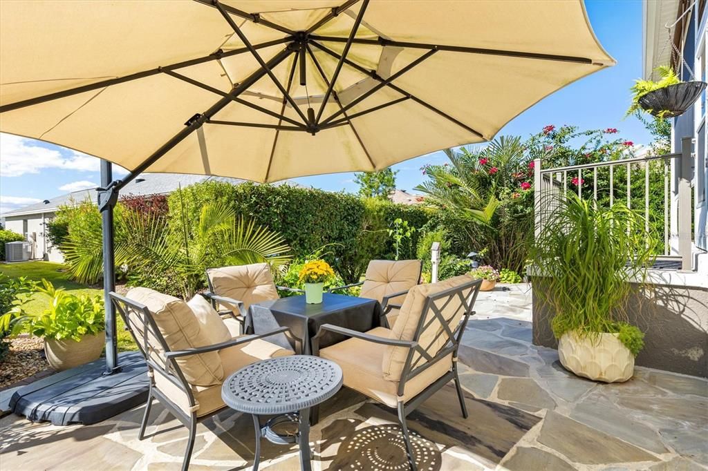 Active With Contract: $569,000 (3 beds, 2 baths, 2037 Square Feet)