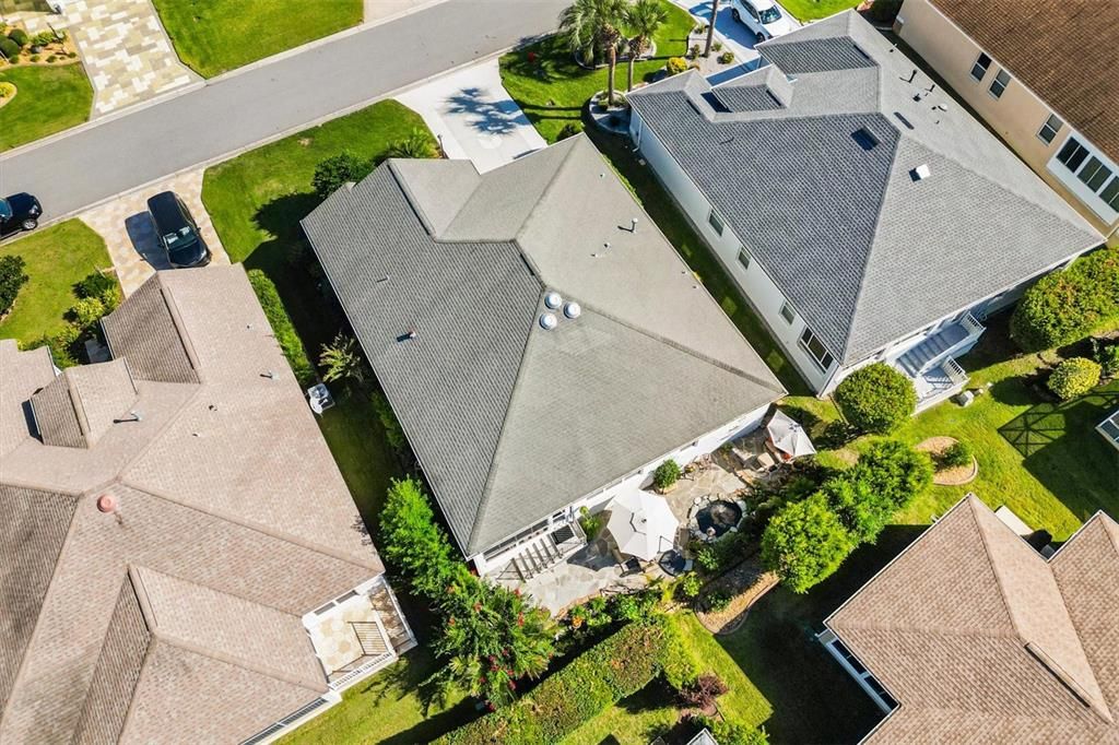 Active With Contract: $569,000 (3 beds, 2 baths, 2037 Square Feet)