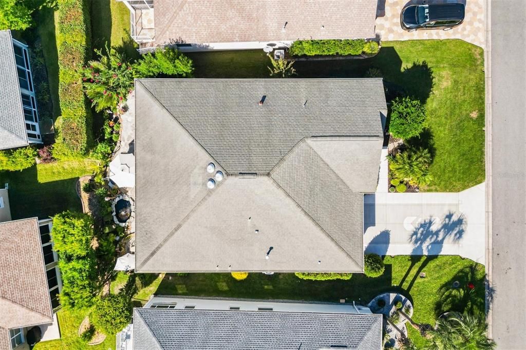 Active With Contract: $569,000 (3 beds, 2 baths, 2037 Square Feet)