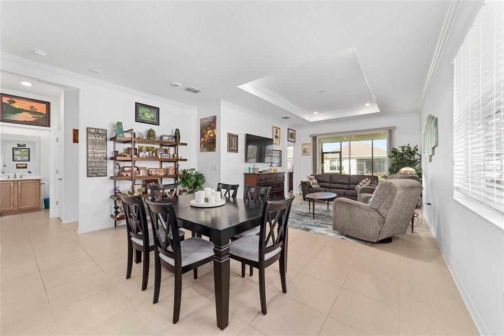 For Sale: $249,900 (2 beds, 2 baths, 1344 Square Feet)