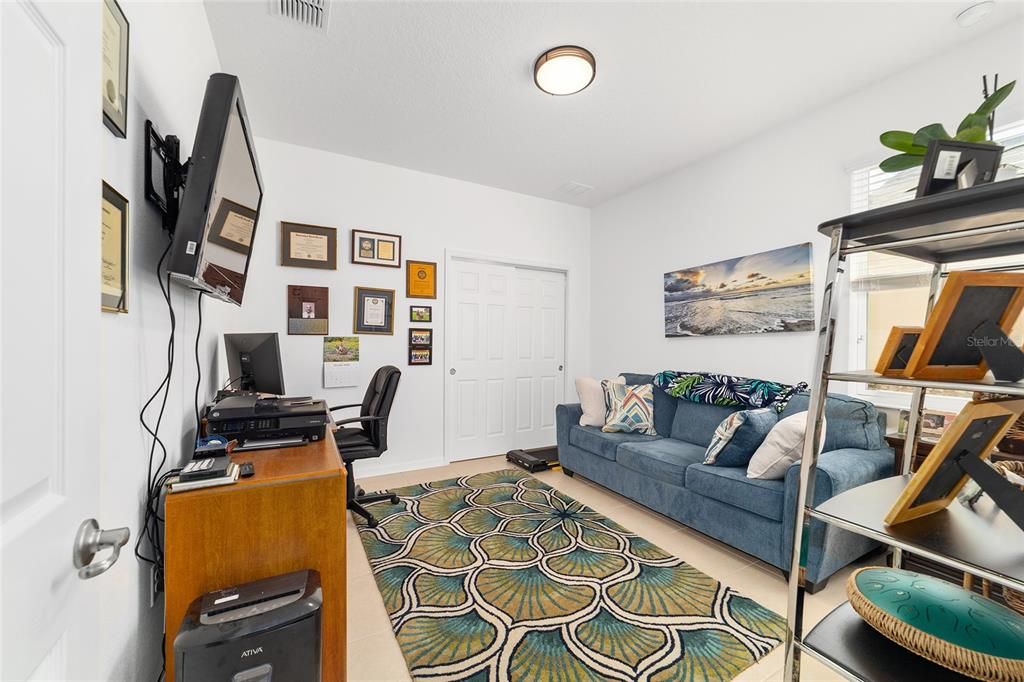 For Sale: $249,900 (2 beds, 2 baths, 1344 Square Feet)