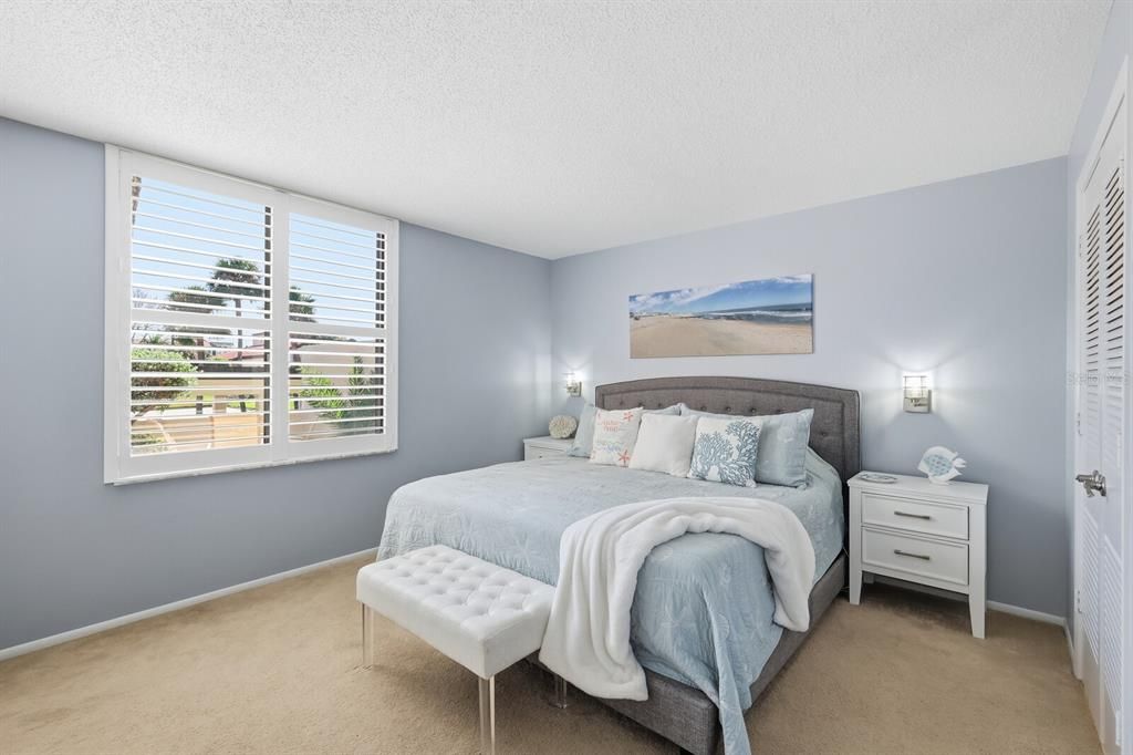 На продажу: $495,000 (2 спален, 2 ванн, 933 Квадратных фут)