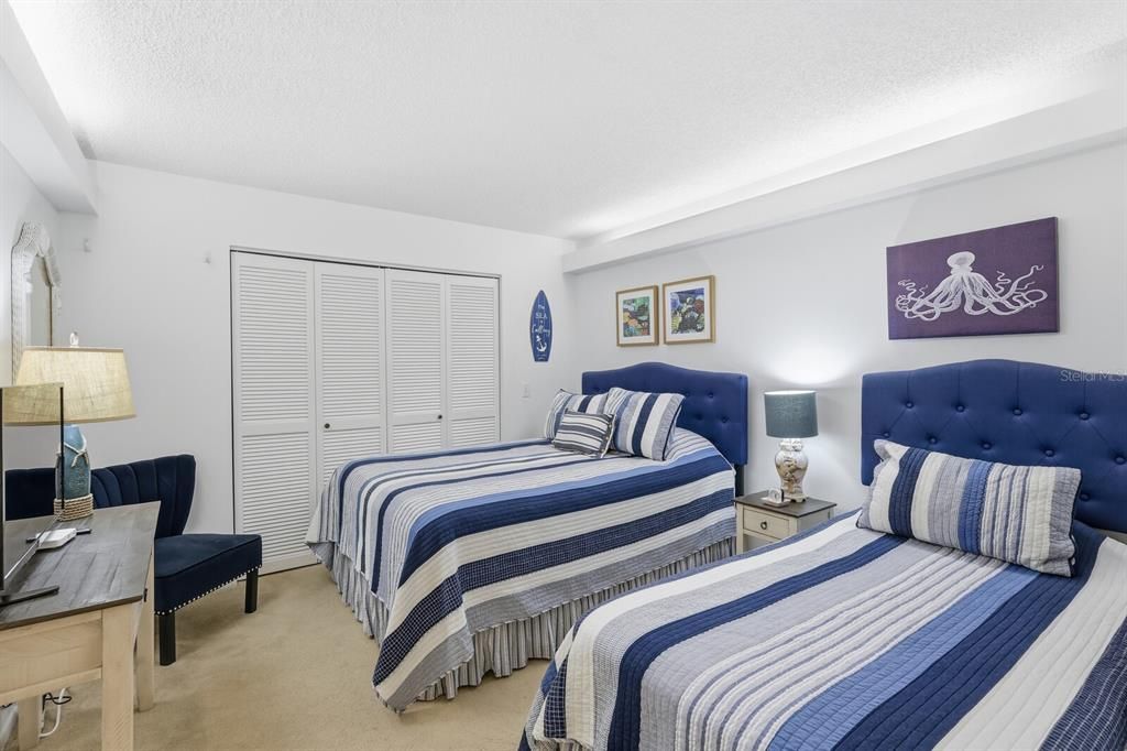 На продажу: $495,000 (2 спален, 2 ванн, 933 Квадратных фут)