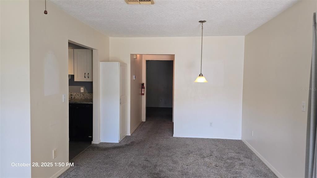 For Sale: $85,000 (1 beds, 1 baths, 800 Square Feet)