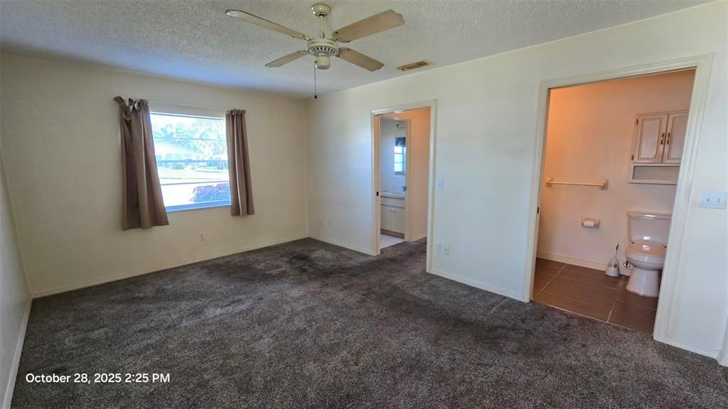 For Sale: $85,000 (1 beds, 1 baths, 800 Square Feet)