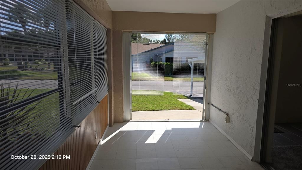 For Sale: $85,000 (1 beds, 1 baths, 800 Square Feet)