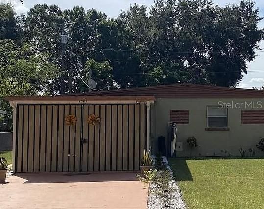 最近售出: $157,000 (2 贝兹, 1 浴室, 837 平方英尺)