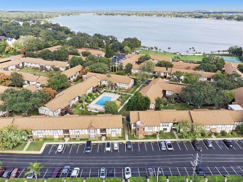 For Sale: $179,758 (1 beds, 1 baths, 730 Square Feet)