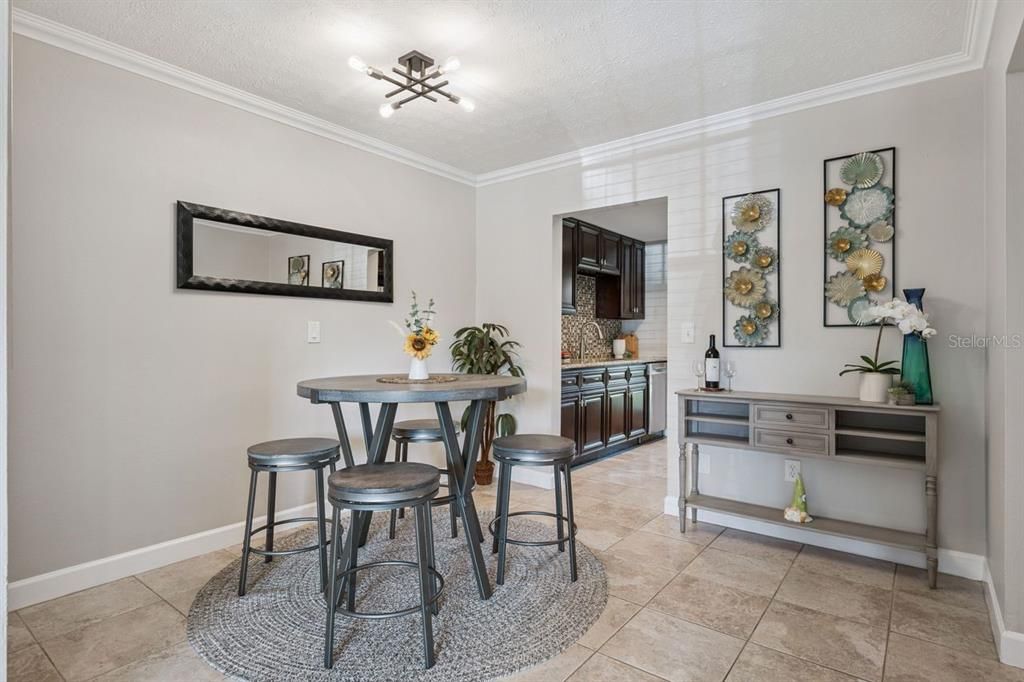 For Sale: $179,758 (1 beds, 1 baths, 730 Square Feet)