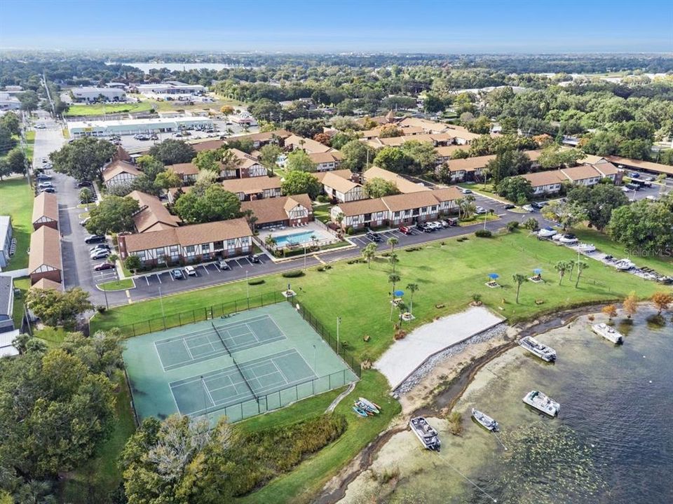 For Sale: $179,758 (1 beds, 1 baths, 730 Square Feet)