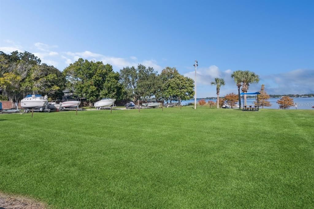 For Sale: $179,758 (1 beds, 1 baths, 730 Square Feet)