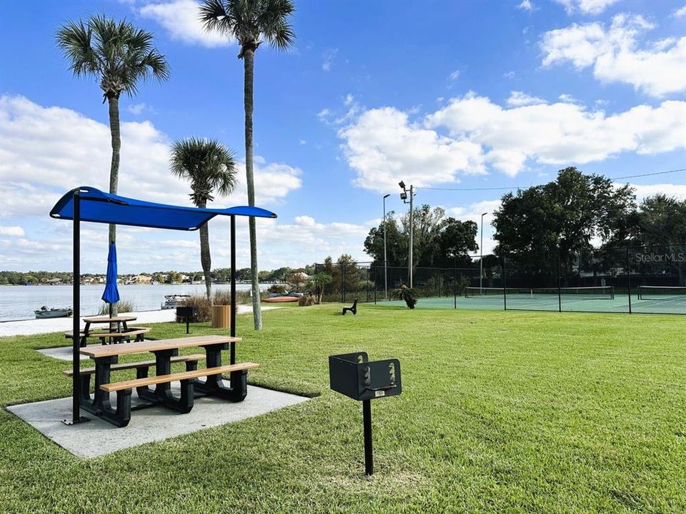 For Sale: $179,758 (1 beds, 1 baths, 730 Square Feet)