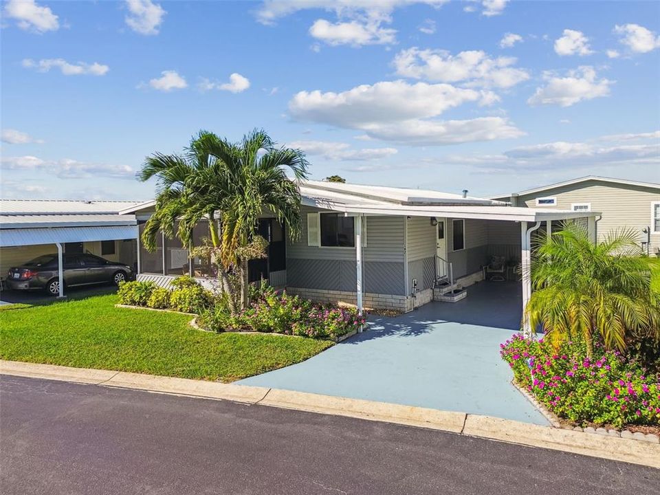 En Venta: $179,000 (2 camas, 2 baños, 864 Pies cuadrados)