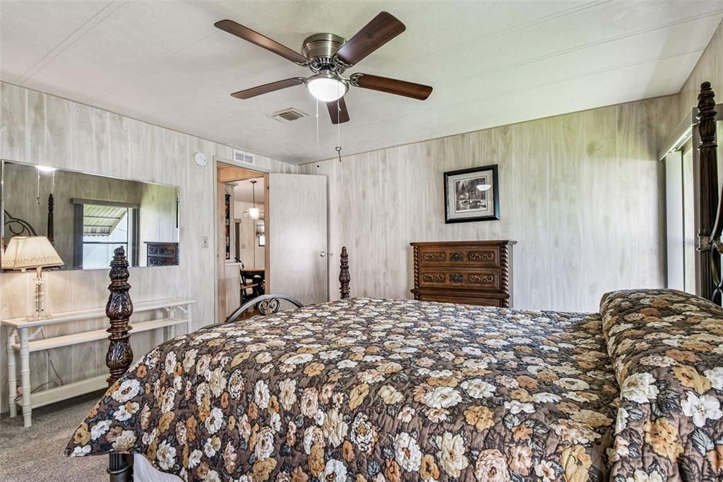 En Venta: $179,000 (2 camas, 2 baños, 864 Pies cuadrados)