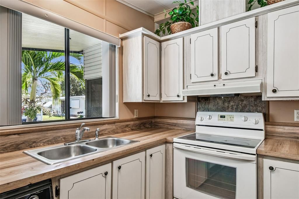 En Venta: $179,000 (2 camas, 2 baños, 864 Pies cuadrados)