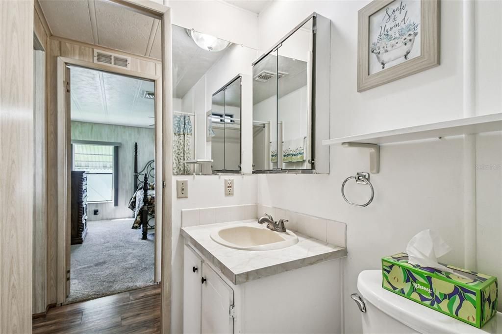 En Venta: $179,000 (2 camas, 2 baños, 864 Pies cuadrados)