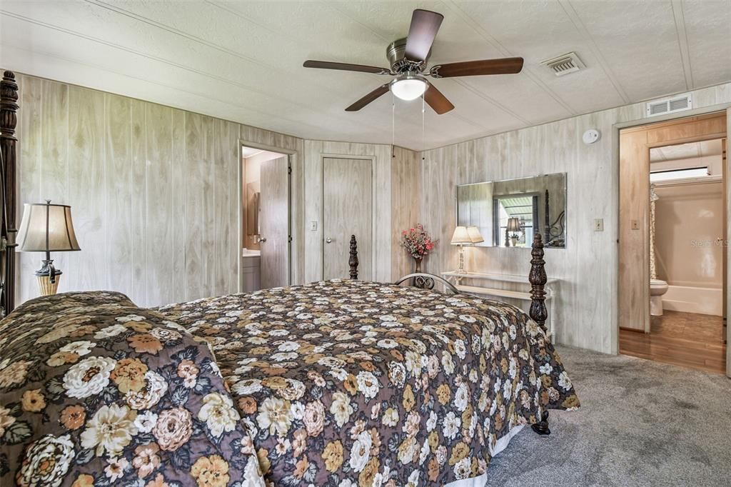 En Venta: $179,000 (2 camas, 2 baños, 864 Pies cuadrados)