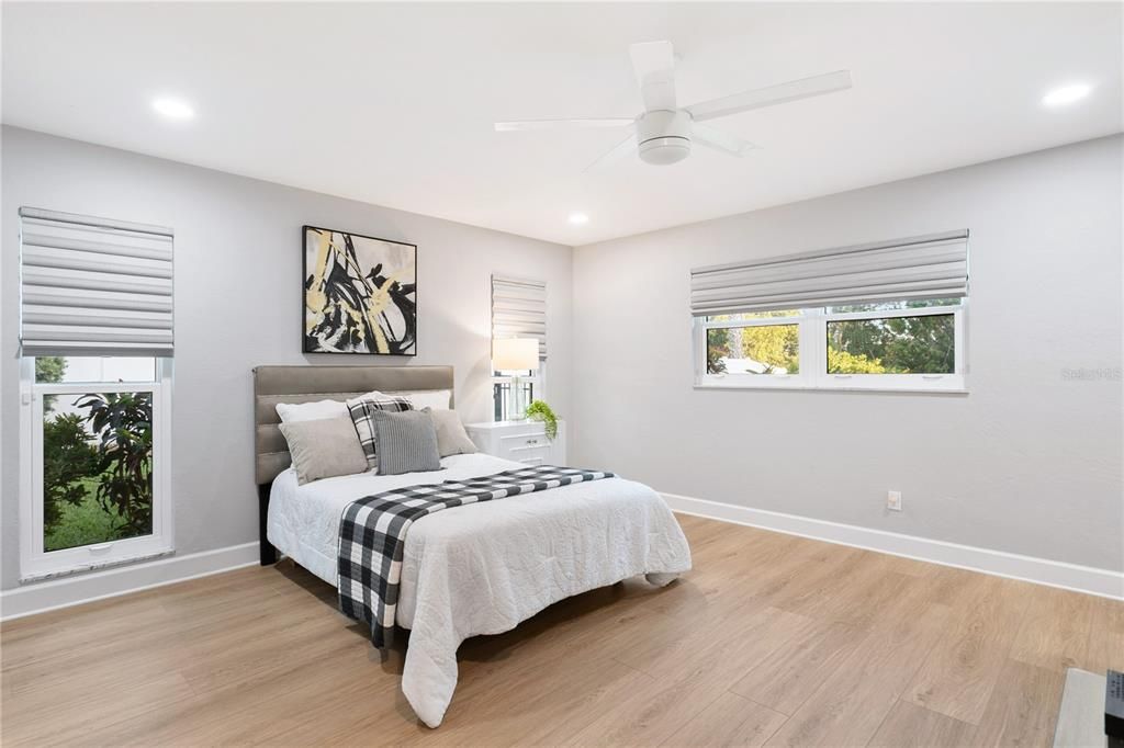 待售: $1,295,000 (4 贝兹, 3 浴室, 2326 平方英尺)