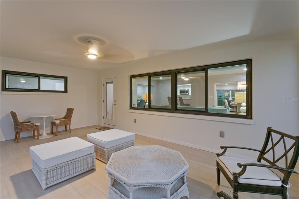 待售: $1,295,000 (4 贝兹, 3 浴室, 2326 平方英尺)