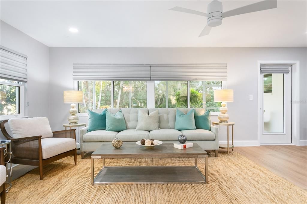 待售: $1,295,000 (4 贝兹, 3 浴室, 2326 平方英尺)