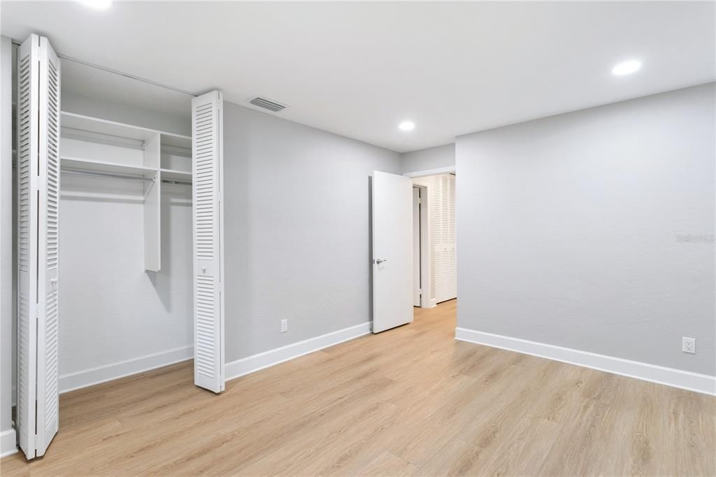 待售: $1,295,000 (4 贝兹, 3 浴室, 2326 平方英尺)