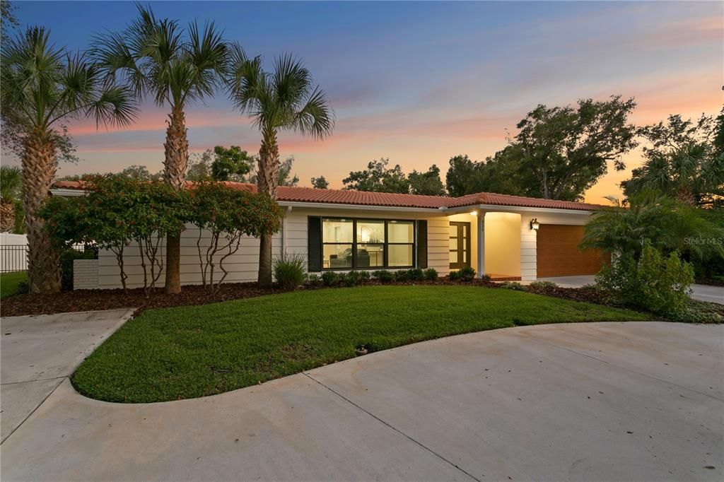 待售: $1,295,000 (4 贝兹, 3 浴室, 2326 平方英尺)