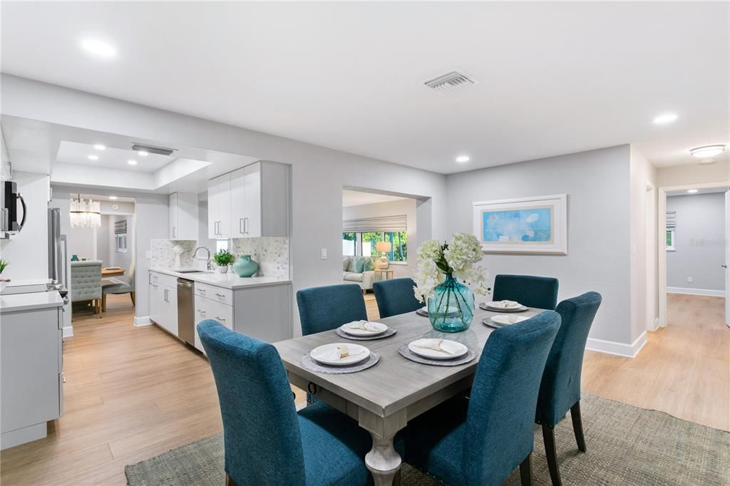 待售: $1,295,000 (4 贝兹, 3 浴室, 2326 平方英尺)